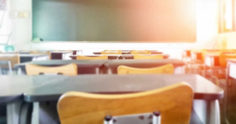 Pais vão à Justiça para pedir volta às aulas presenciais em SP ainda este ano