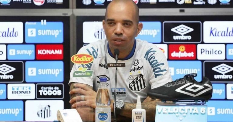 Diego Tardelli tem carro apedrejado e é ameaçado por santistas: ‘Cena de terror’
