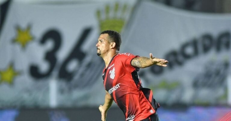 Athletico-PR chega às quartas de final da Copa do Brasil